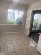 7921 Crenshaw Blvd, Unit 2 in Inglewood, CA - Building Photo - Building Photo
