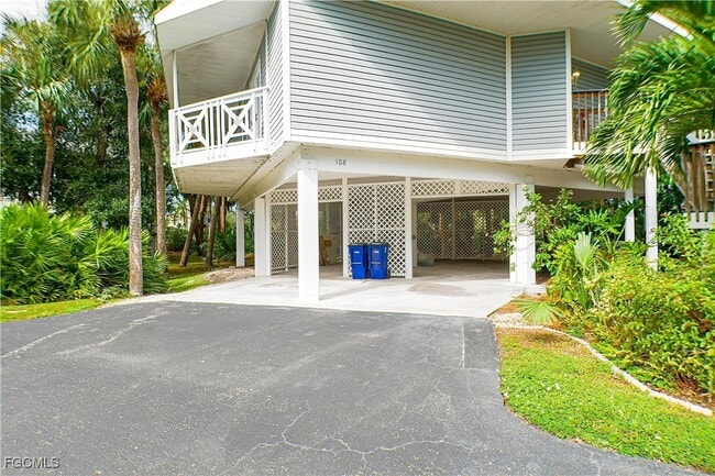 950 Moody Rd in North Fort Myers, FL - Building Photo - Building Photo