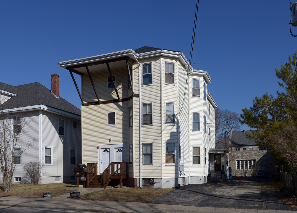 141 N Main St in Attleboro, MA - Building Photo