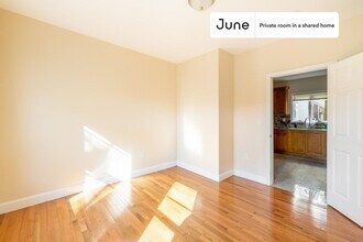 Private bedroom in 4 bed/1 bath Home in Boston, MA - Building Photo - Building Photo