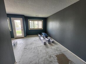 2002 E Reynolds St in Laramie, WY - Building Photo - Building Photo