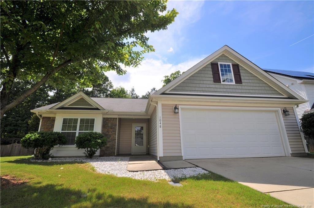 1048 Dexter Ridge Dr in Holly Springs, NC - Building Photo