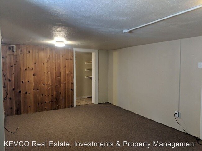 321 Edwards St in Fort Collins, CO - Building Photo - Building Photo