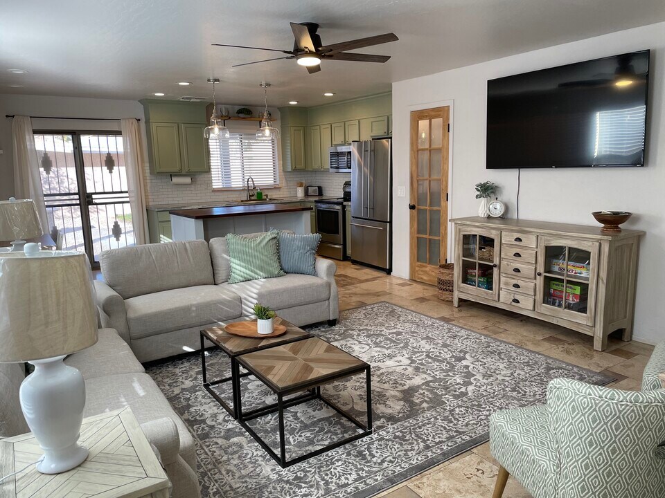 106 S 110th St in Mesa, AZ - Building Photo