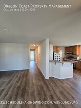 220 Lorraine St in Gleneden Beach, OR - Building Photo - Building Photo