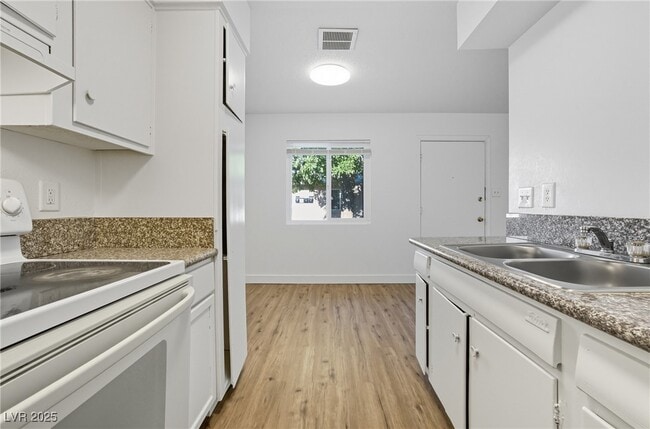 property at 2505 Cedar Ave