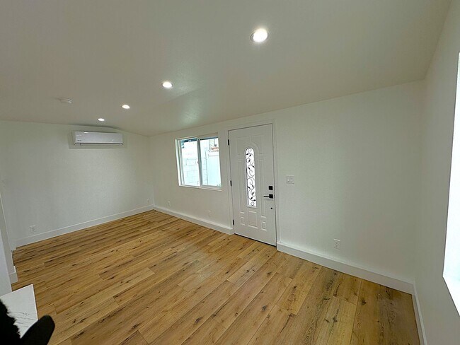 17268 Lahey St in Los Angeles, CA - Building Photo - Building Photo