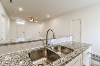 1140 Sunshine Ct in Centerton, AR - Building Photo - Building Photo