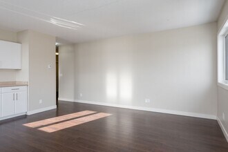 Cascia in Edmonton, AB - Building Photo - Building Photo