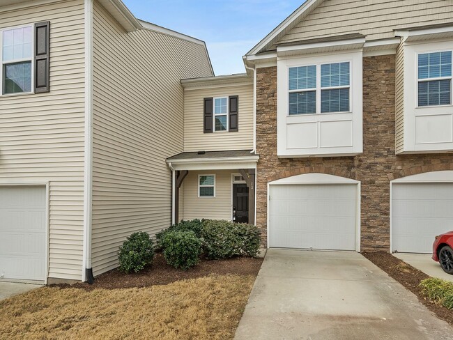 property at 13 Daly Ct