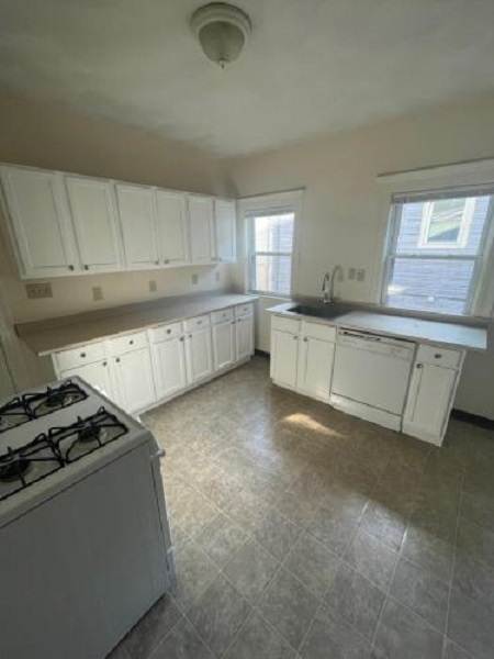 10 Pinkham Rd, Unit 2R in Medford, MA - Building Photo