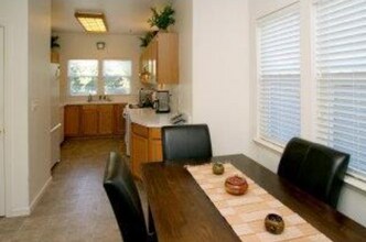 121 Wilkes Cir in Santa Cruz, CA - Building Photo - Building Photo