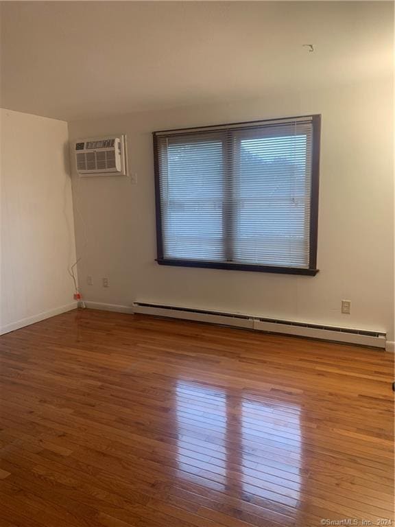 175 Homestead St in Manchester, CT - Building Photo - Building Photo