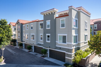 Building 6 in Dublin, CA - Foto de edificio - Primary Photo