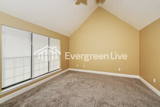 548 Woodhill Cove Dr in Bessemer, AL - Building Photo - Building Photo