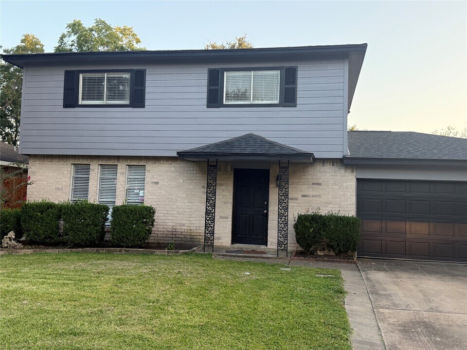 6207 Woodvale Dr in League City, TX - Building Photo