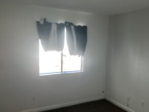 304 N Riverside Dr in Modesto, CA - Building Photo - Building Photo