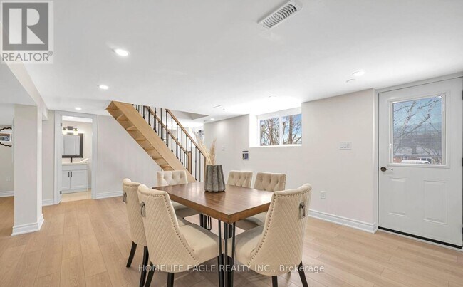 244 Simcoe Rd in Bradford West Gwillimbury, ON - Building Photo - Building Photo