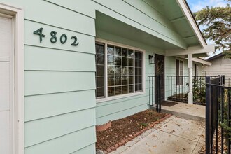 4802 Sturdivant Ave in Klamath Falls, OR - Building Photo - Building Photo