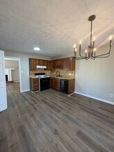 5096-5098 Farm Valley Dr NE in Woodstock, GA - Building Photo - Building Photo