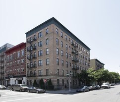 30 Bradhurst Ave in New York, NY - Building Photo