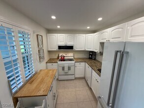 1724 Pine Valley Dr in Ft. Myers, FL - Building Photo - Building Photo