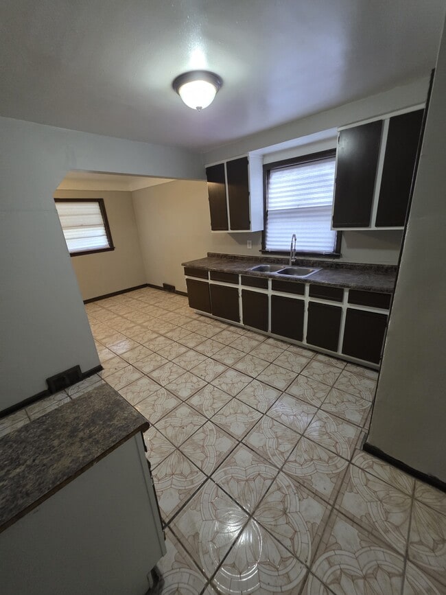 9086 Plainview Ave in Detroit, MI - Building Photo - Building Photo