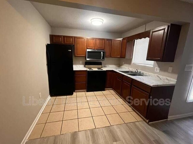 120 Cherokee Cir in Hinesville, GA - Building Photo - Building Photo