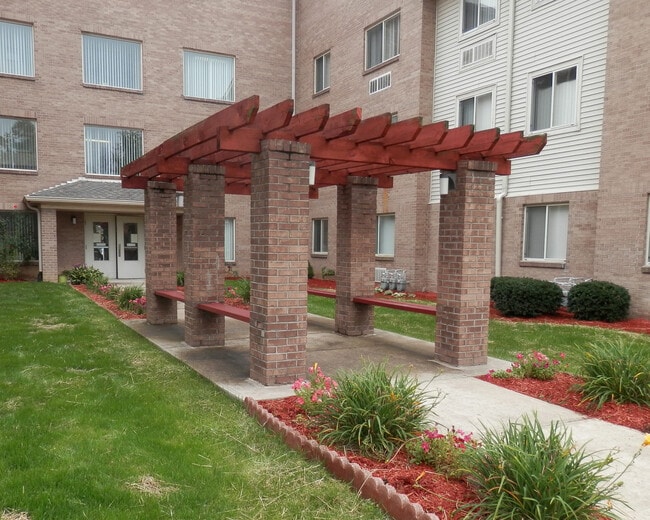 Adam & Bruce Senior Housing Apartments in Fort Wayne, IN - Building Photo - Building Photo