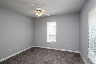 108 S College Ave in Columbia, MO - Building Photo - Building Photo