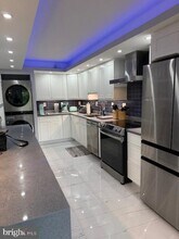 309 Yoakum Pkwy in Alexandria, VA - Building Photo - Building Photo