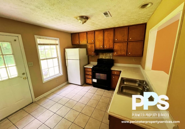 5758 Williamsburg Trce in Atlanta, GA - Building Photo - Building Photo