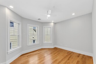 31 Woodlawn St, Unit 1 in Boston, MA - Building Photo - Building Photo