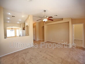 2333 W Maldonado Dr in Phoenix, AZ - Building Photo - Building Photo