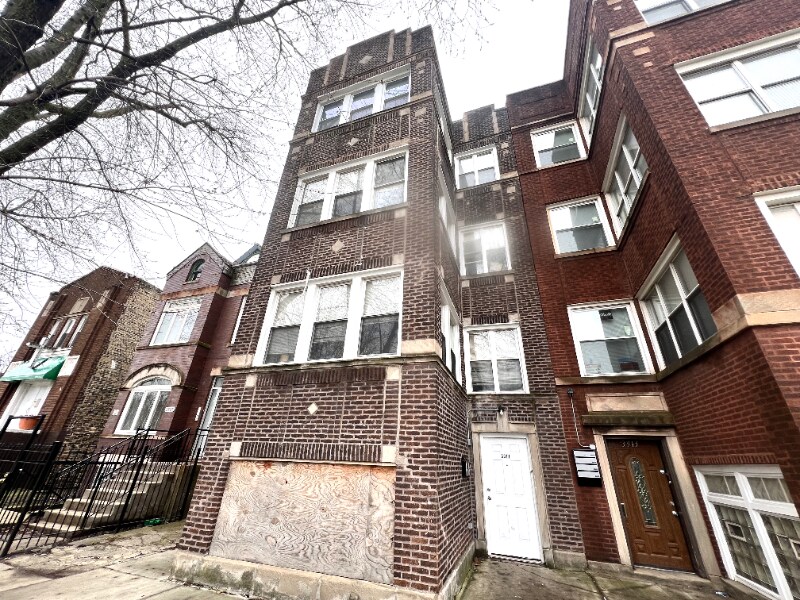 3911 W 14th St in Chicago, IL - Building Photo