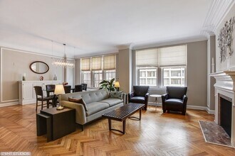 421 W Melrose St in Chicago, IL - Building Photo - Building Photo