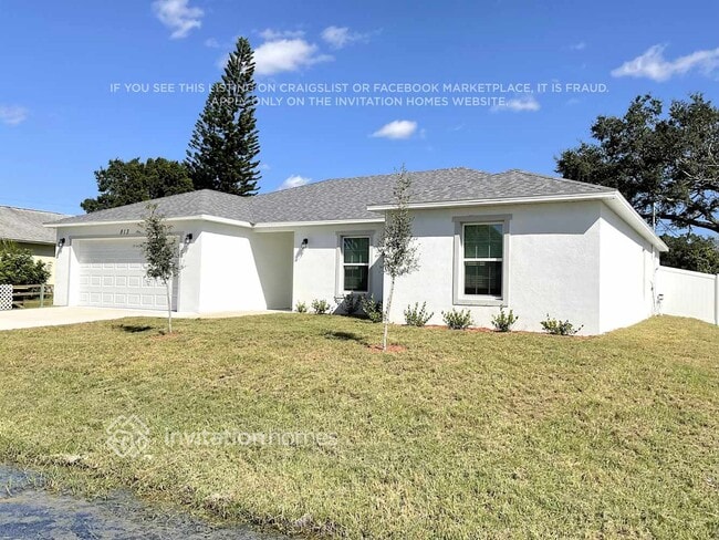 813 New Zealand Ave NW in Palm Bay, FL - Foto de edificio - Building Photo