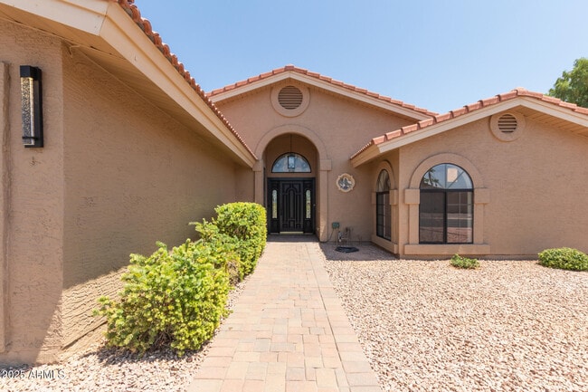 8883 E Fairway Blvd in Sun Lakes, AZ - Building Photo - Building Photo