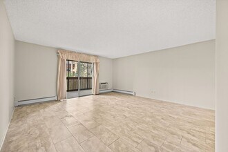 7040 E Girard Ave in Denver, CO - Building Photo - Building Photo