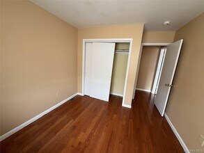 5 N Aspen Rd in Middletown, NY - Building Photo - Building Photo