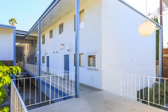 The Jolyn Apartments in South Pasadena, CA - Building Photo - Building Photo