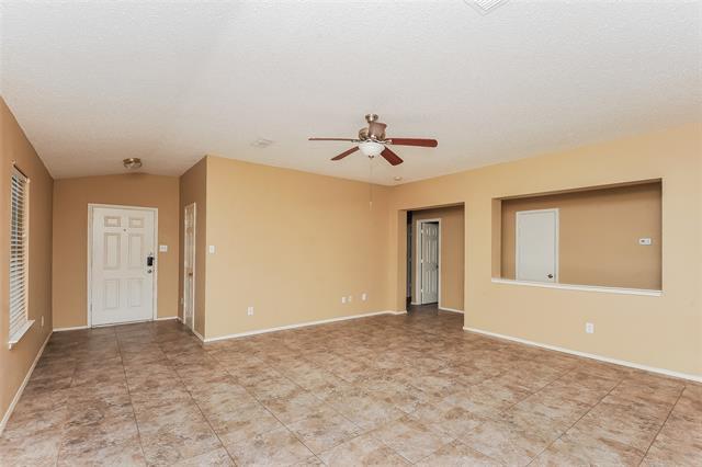 7928 Hidden Brook Dr in Fort Worth, TX - Building Photo - Building Photo