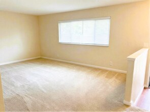 1037 Mockingbird Ln in Fairfield, CA - Building Photo - Building Photo