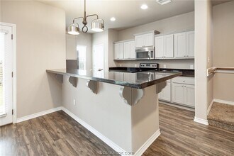 3519 Summerway Dr in College Station, TX - Building Photo - Building Photo