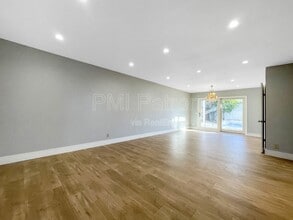 9564 Peartree Ln in Cypress, CA - Building Photo - Building Photo