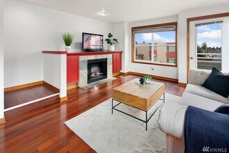 9019 18th Ave SW in Seattle, WA - Building Photo - Building Photo