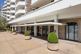 Town Square Towers in Washington, DC - Building Photo - Building Photo