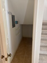 607 6th Ct in Palm Beach Gardens, FL - Foto de edificio - Building Photo