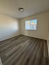 1134 E Ave Q in Palmdale, CA - Building Photo - Building Photo