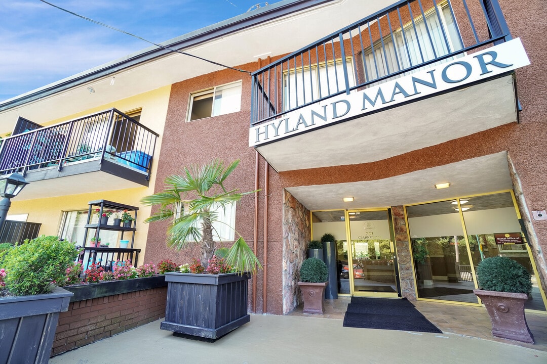 Hyland Manor Apartments in Coquitlam, BC - Building Photo